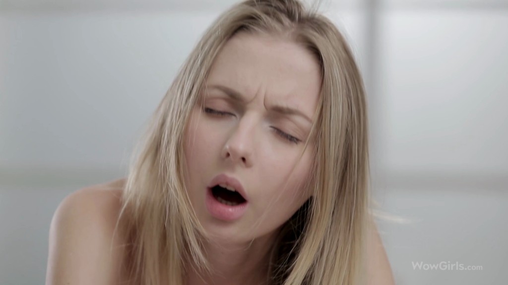 WowGirls - Nikia All The Way Down