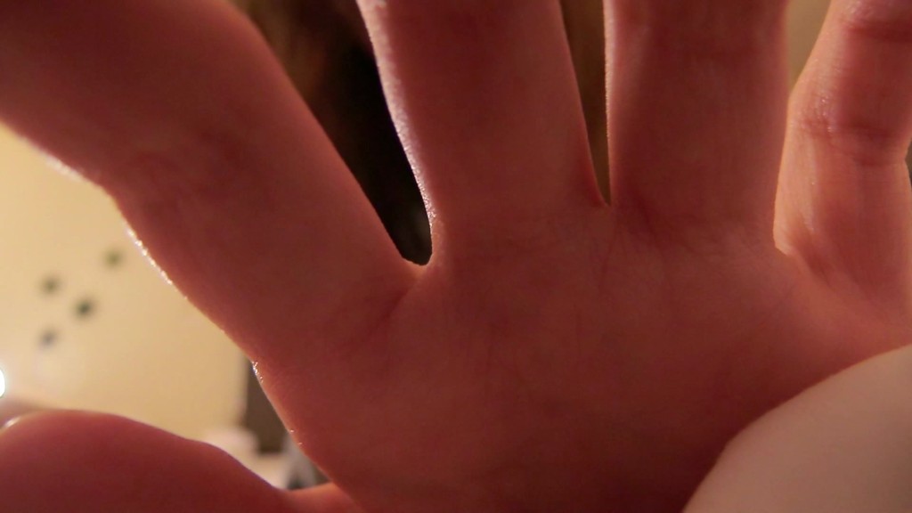 Manyvids - Lyra Fae - Lyra Fae Giantess Finds You Hiding