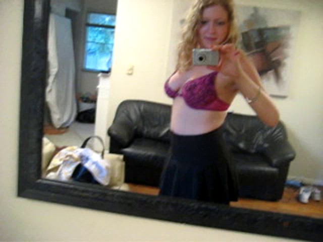 AmateurCanada - Tracyblackskirt