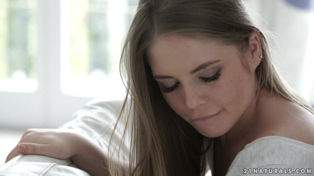 21Naturals - Love Me Love My Feet s01  Alessandra Jane