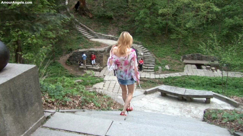 AmourAngels - Public Posing