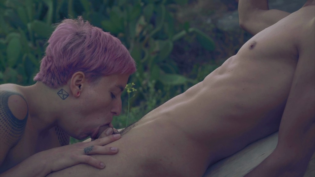 XConfessions - La Mujer Y El Pescador