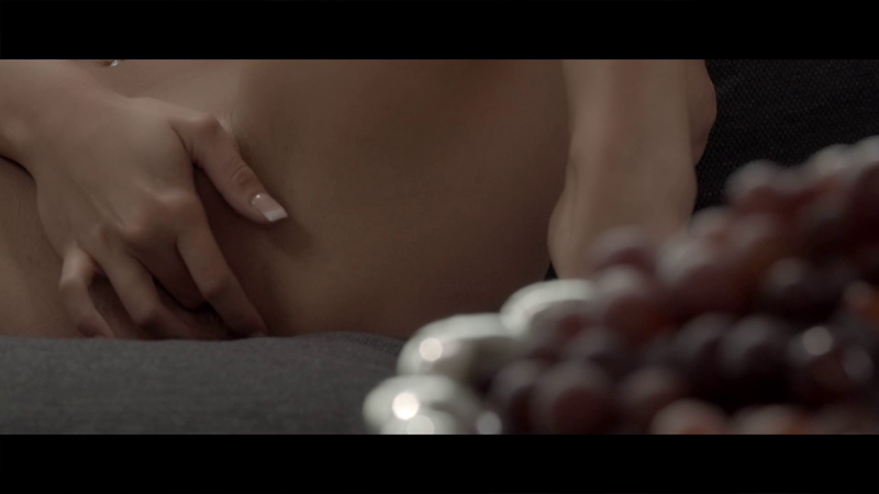 XPORN - Cant let go (Miu)
